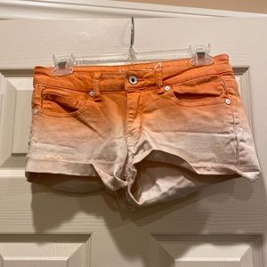 Special A two-tone denim shorts